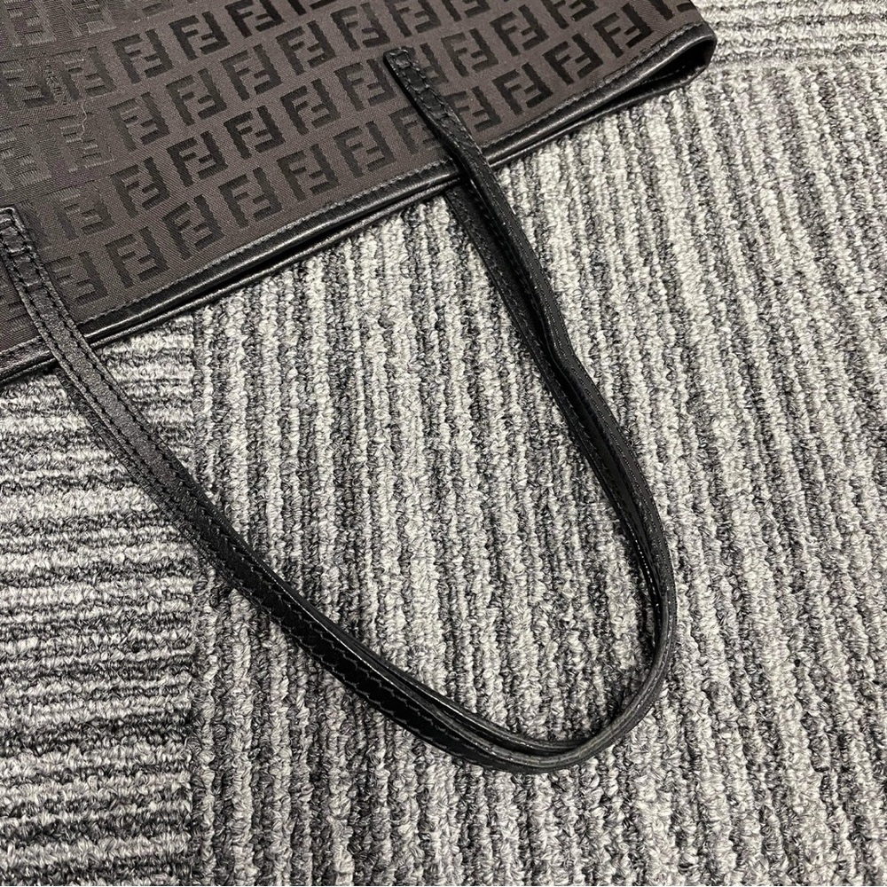 Fendi FF print tote bag - women - Leather/Nylon - Picture 7 of 16